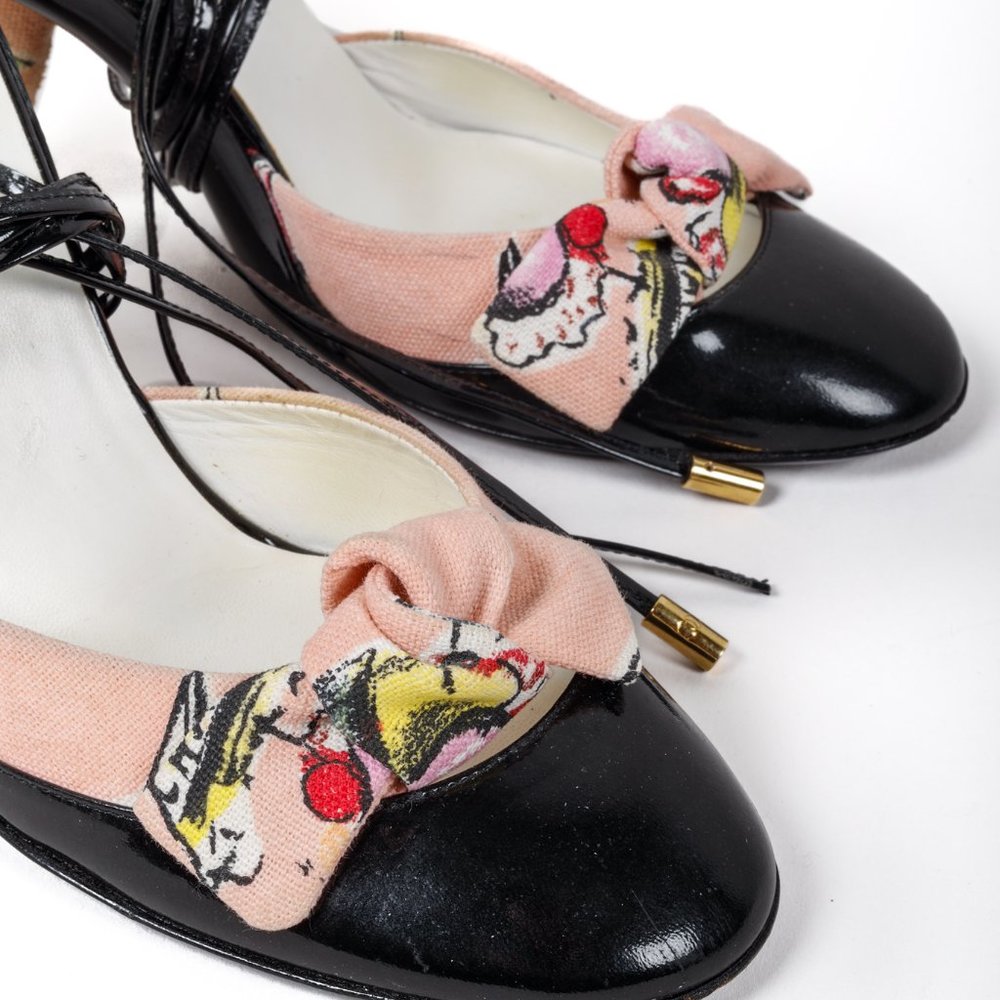 CHANEL Black Patent Leather Slingback Heels with Pink Floral Bow - Picture 10 of 10